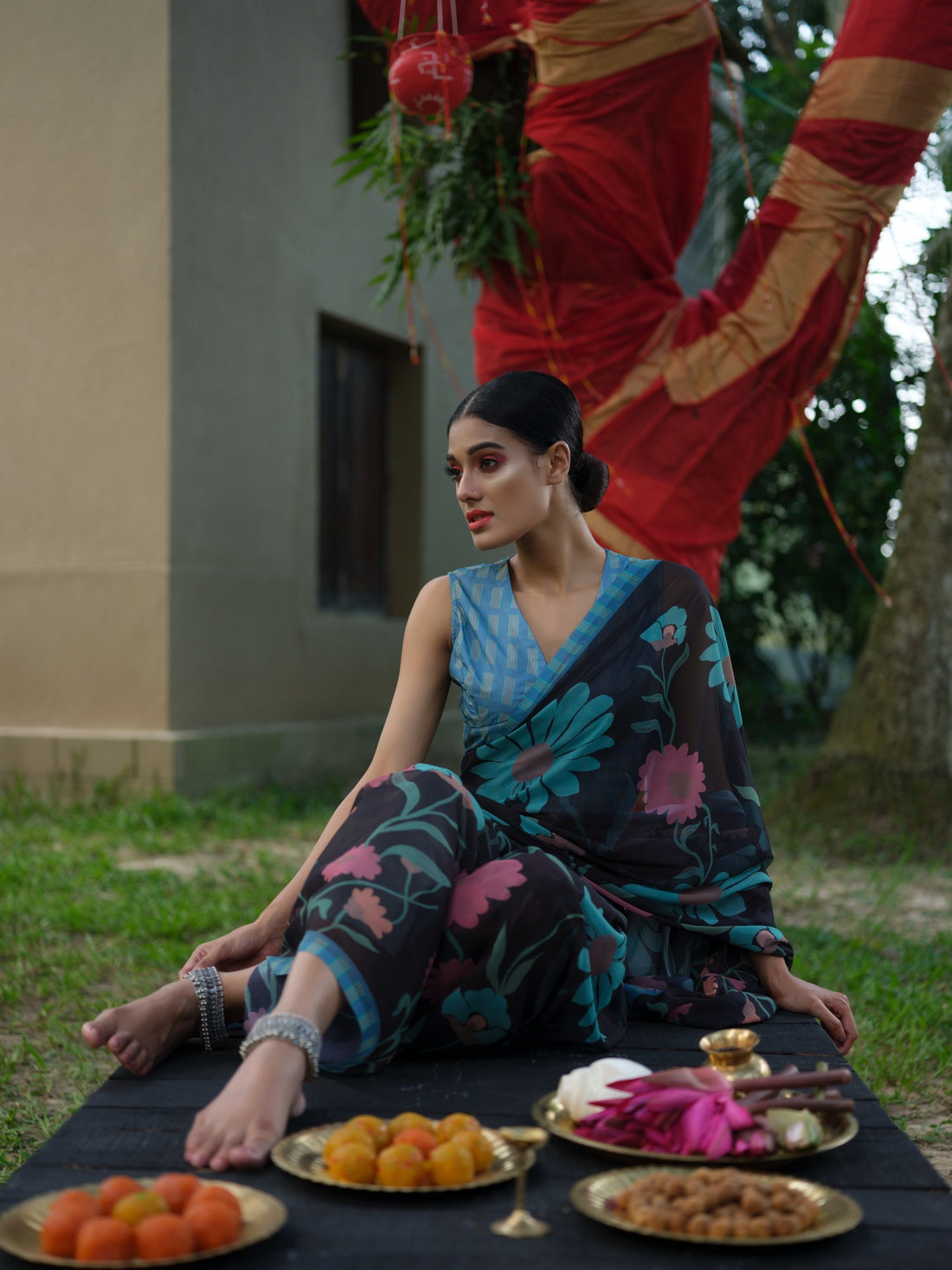 পূজায় এবার ক্লাবহাউসের শাড়ি (প্রথম আলো)