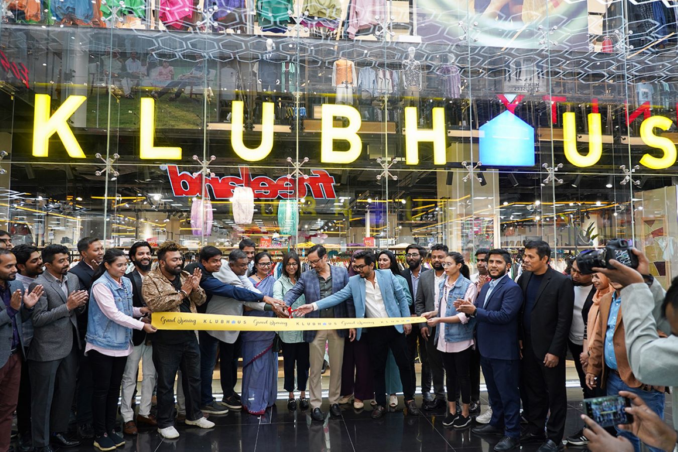 বসুন্ধরা সিটিতে নতুন রূপে ক্লাবহাউস Klubhaus (ক্যানভাস)