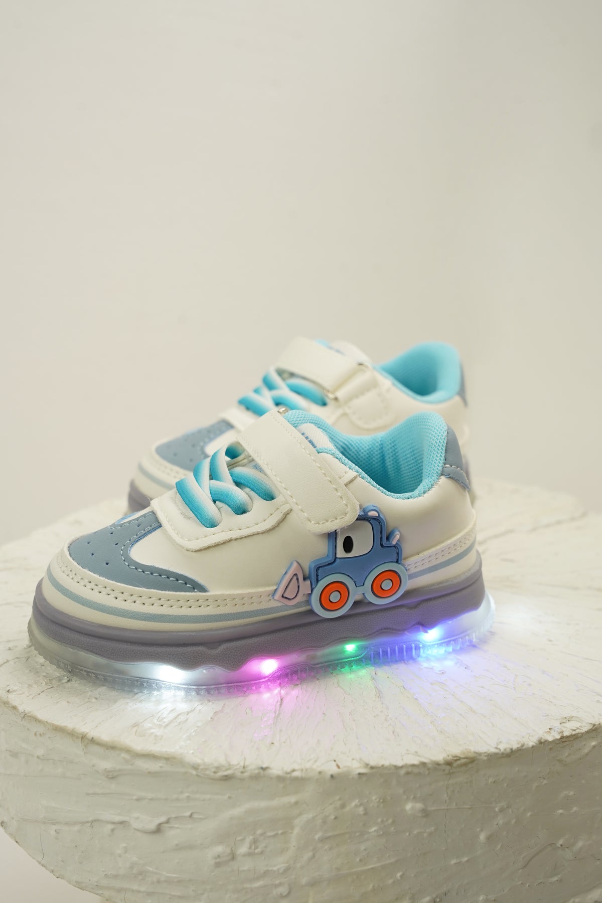 Boy's Sneakers