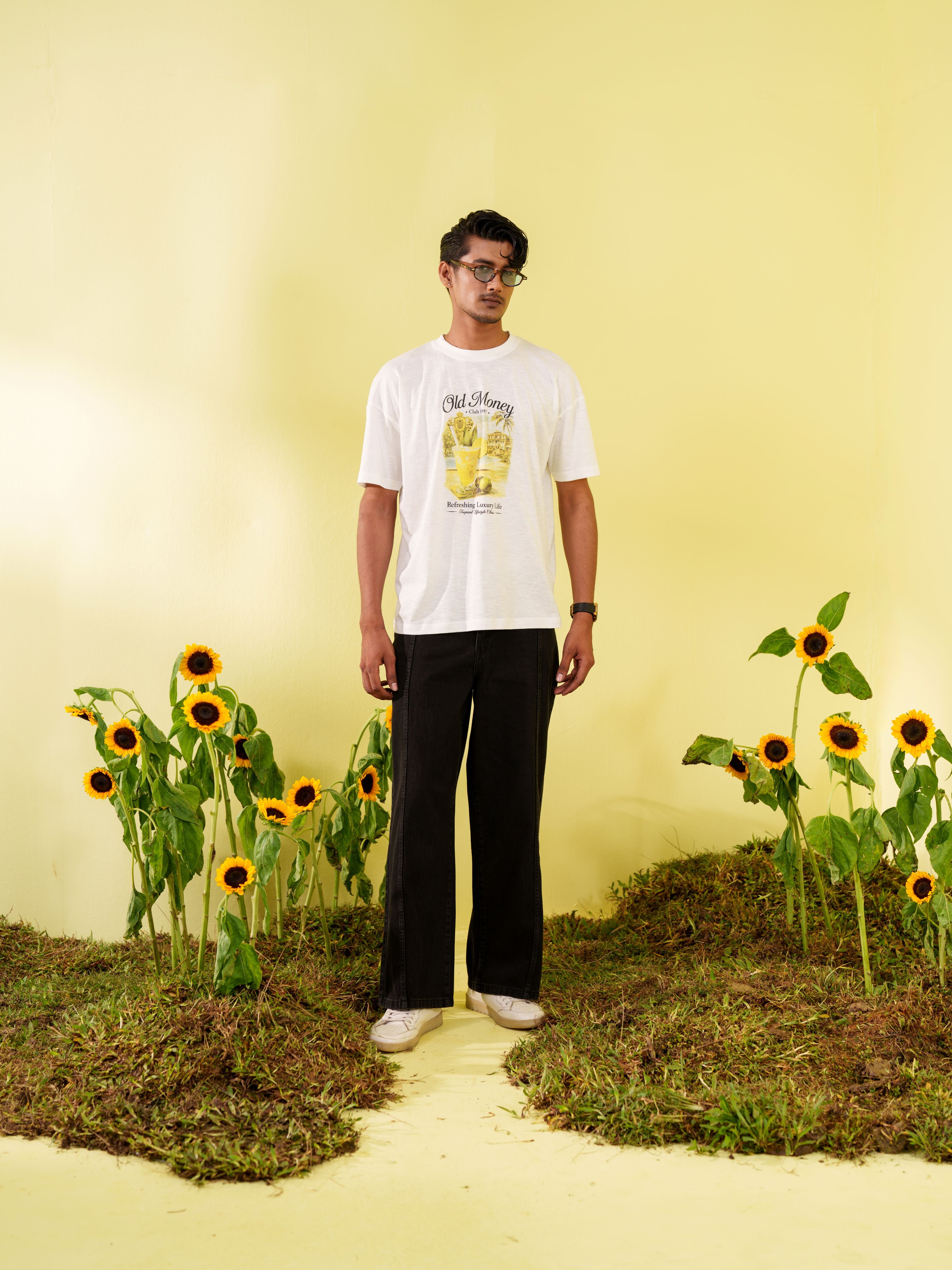 Men's White Old Money Graphic Printed T-Shirt