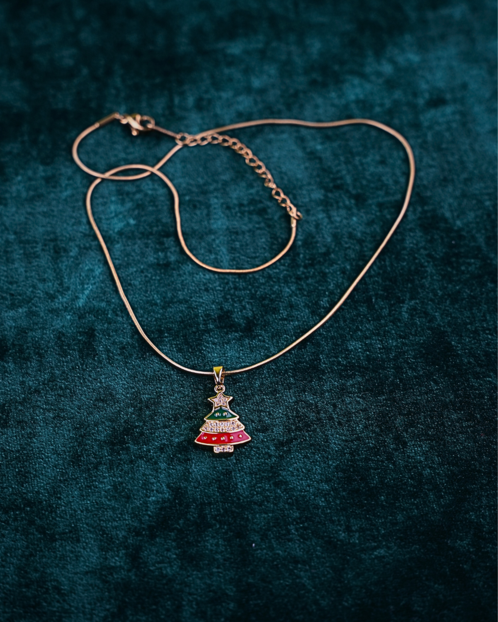 Elegant Christmas Tree Pendant Necklace