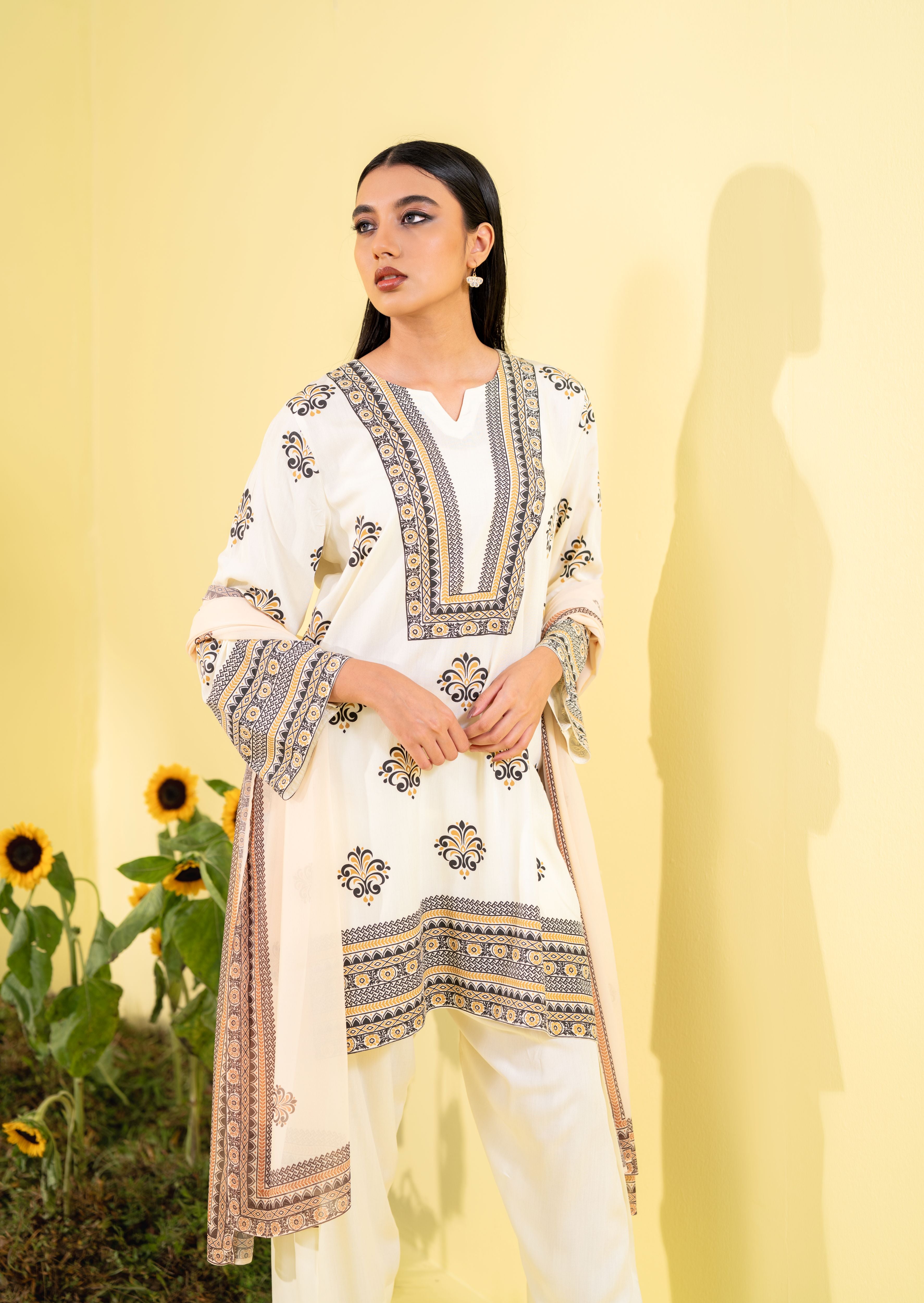 Women's 3 Piece Suit Egg Shell