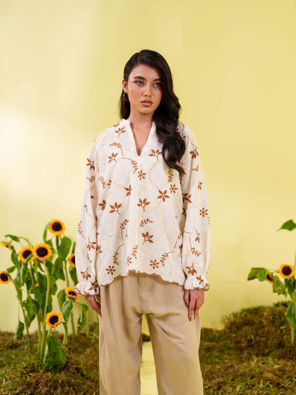 Pearl Women's Woven Fashion Top